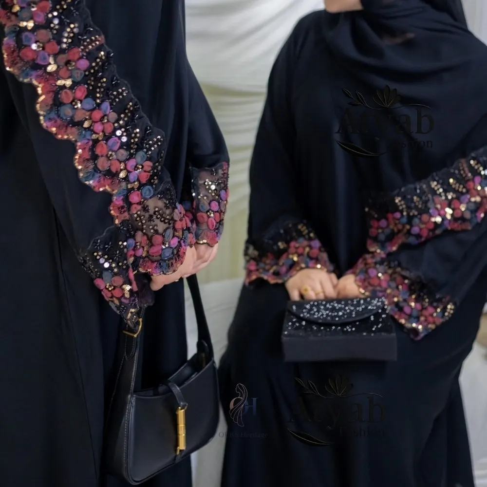 Zhara lass Abaya